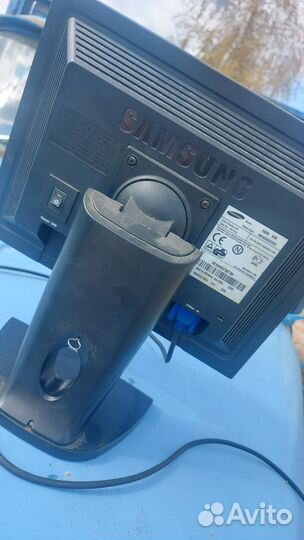 Монитор SamsungSyncMaster152N