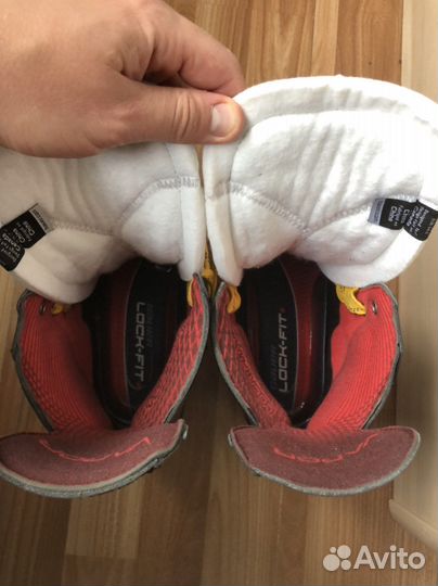 Коньки Bauer X900 S17, размер 9 ее