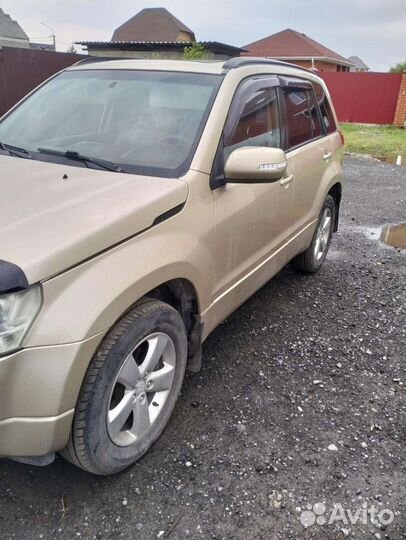 Suzuki Grand Vitara 2.4 AT, 2010, 201 130 км