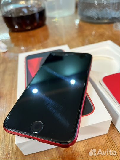iPhone SE (2020), 128 ГБ