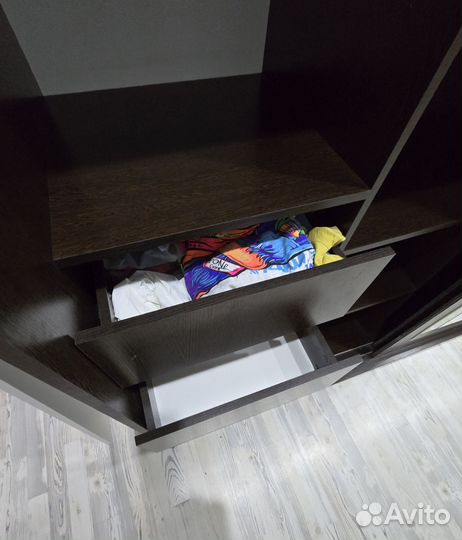 Шкаф купе с зеркалом