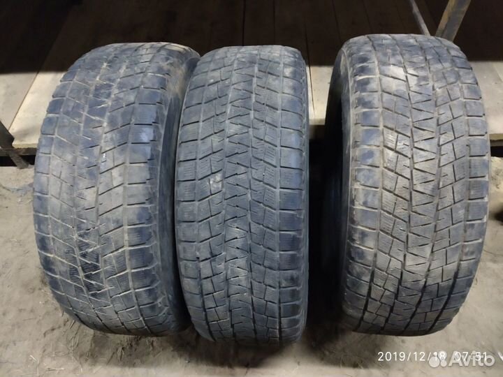 Bridgestone Blizzak DM-V1 275/65 R17
