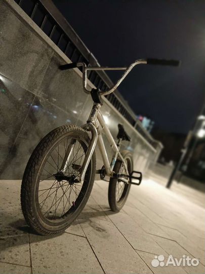 Трюковой велосипед bmx