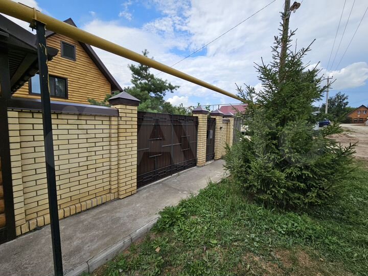 Коттедж 133,6 м² на участке 5,5 сот.