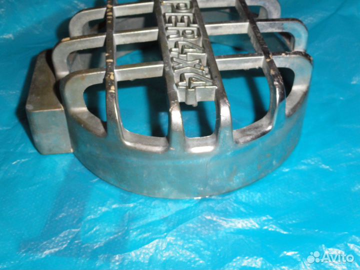 Накладка на фару