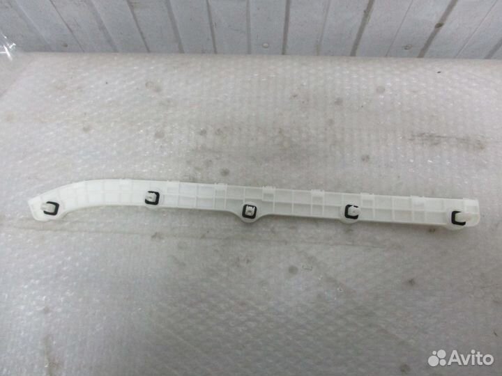 Кроншт. задн.бампер прав.Mitsubishi Pajero Sport 2