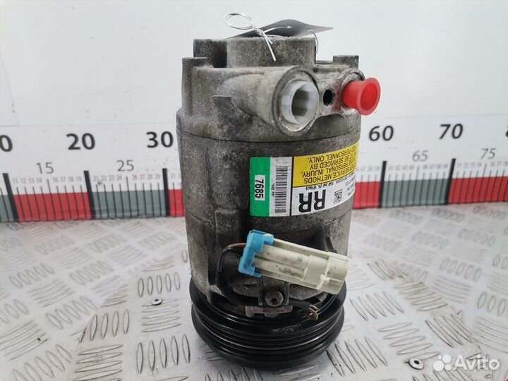 Компрессор кондиционера для Opel Corsa C 24427685