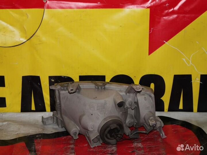 Фара правая Тойота Биби NCP30 52-032 А80