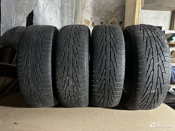 Nokian Tyres Hakka Black 215/60 R17 100R