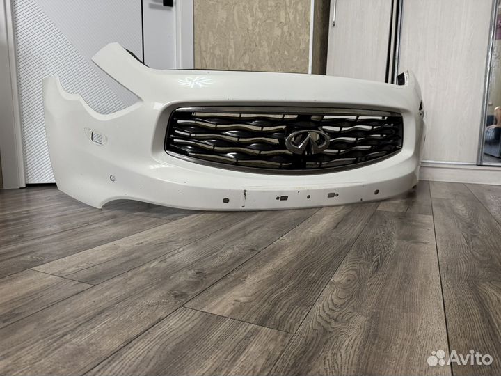 Передний бампер infiniti fx37