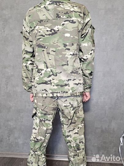 Камуфляжный костюм