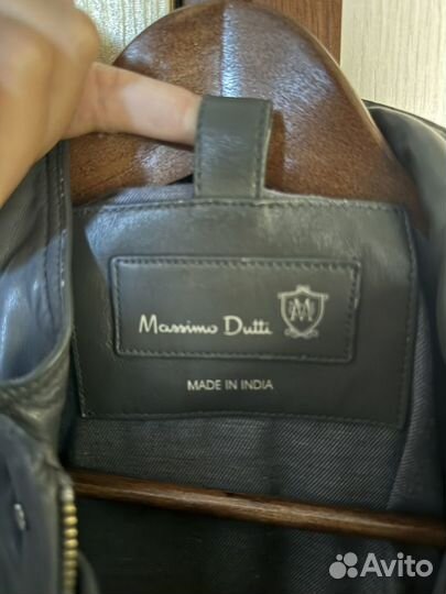 Кожаная куртка massimo dutti