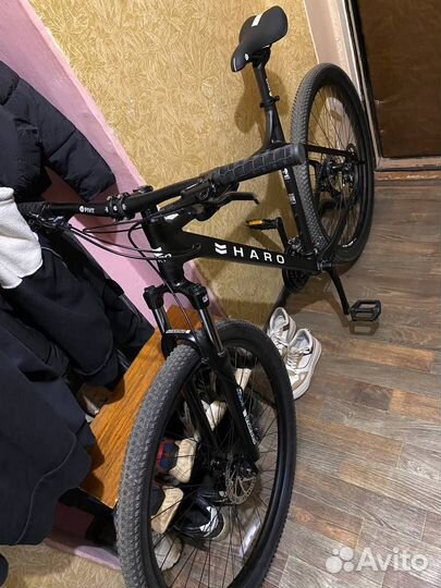 Велосипед Haro Flightline Two 29r DLX matt black 2