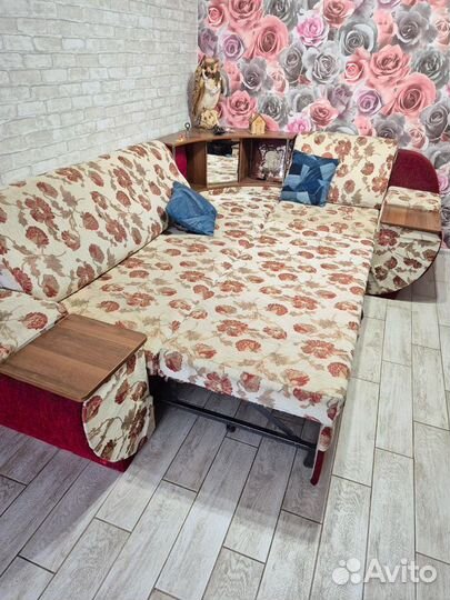 Большой угловой диван раскладной бу