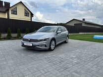 Volkswagen Passat 2.0 AMT, 2020, 84 000 км, с пробегом, цена 2 890 000 руб.