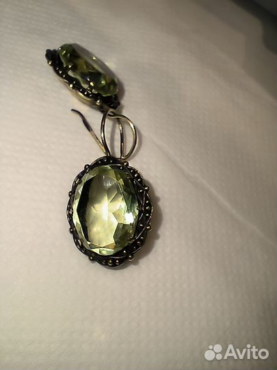 Серебряные серьги с зеленым аметистом