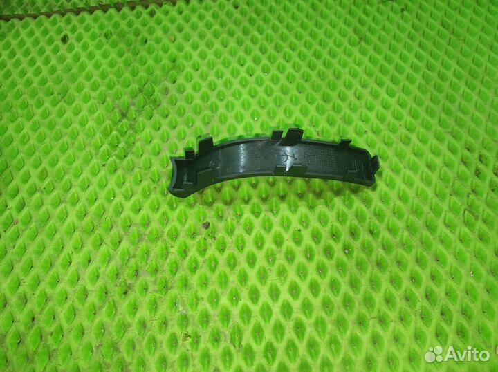 Накладка ручника skoda rapid