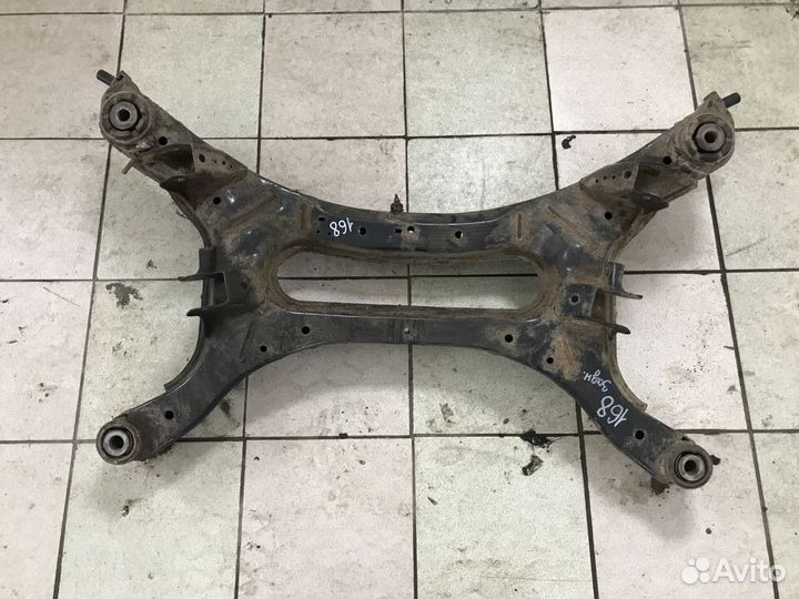 Задний подрамник Nissan Teana J32