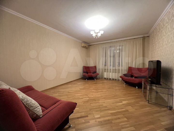 3-к. квартира, 77 м², 9/17 эт.