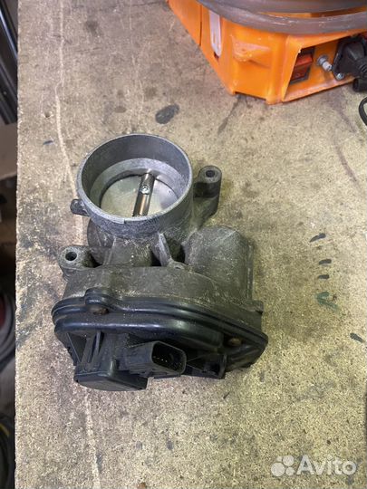 Дроссельная заслонка ford focus 2 -1.8 2.0