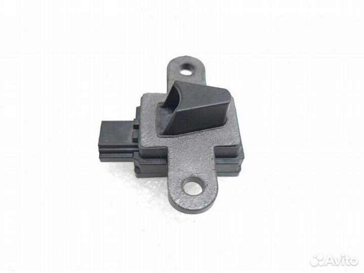 Датчик удара задний правый Mercedes-Benz S-Class