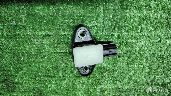 Датчик AIR BAG VW Tiguan 2007-2011