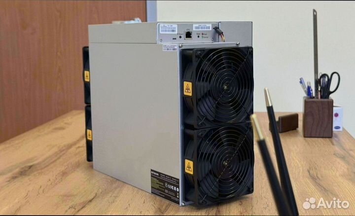 Antminer T21 190T Новый