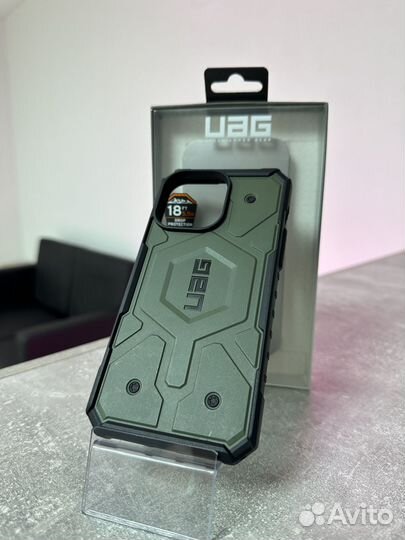 Оригинальный чехол UAG Pathfinder 14 Pro Max