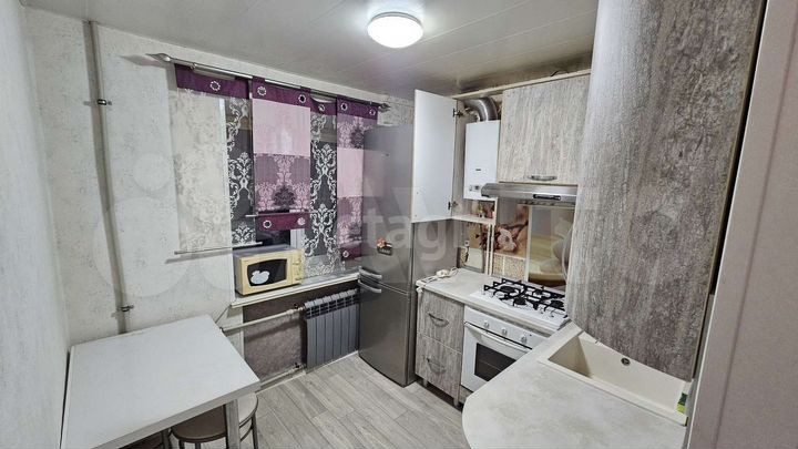 2-к. квартира, 42 м², 2/6 эт.