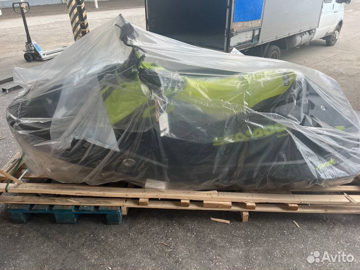 BRP Sea-Doo Spark 2up 90 trixx в наличии новый