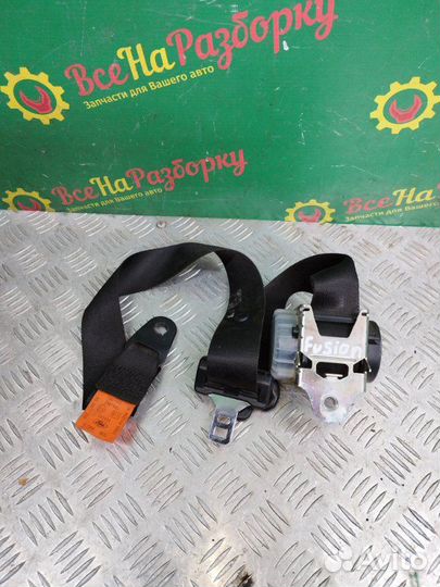 Ремень безопасности передний правый Ford Fusion