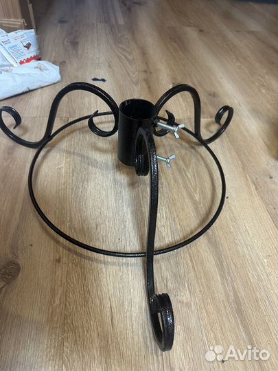 Подставка под елку