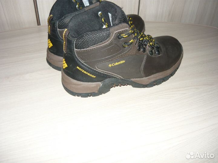 Кроссовки детские