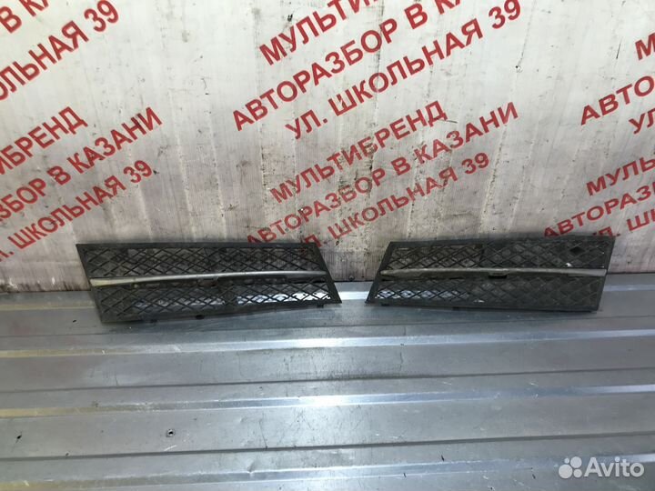 Решетки переднего бампера BMW 5 F10