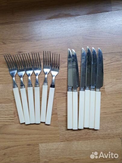 Набор, по 6 вилок и ножей