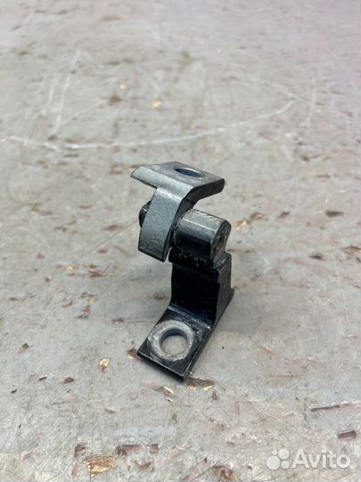 Петля двери задняя левая Audi A6 C7 3.0 2012