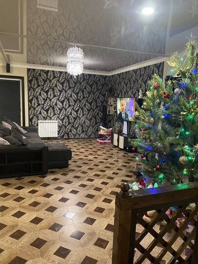 Дом 160 м² на участке 1 сот.