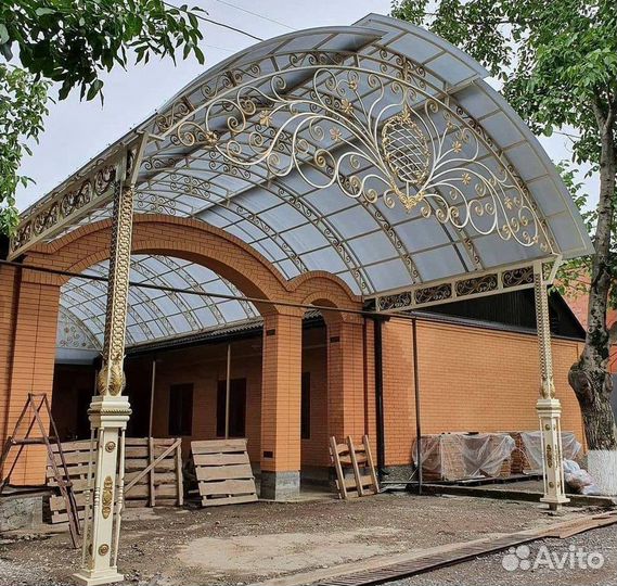 Навесы из поликарбоната / Кованные навесы