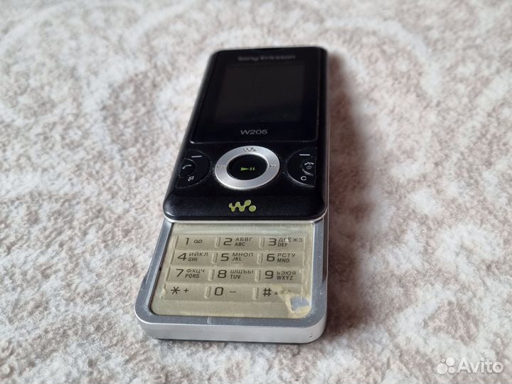 Sony Ericsson W205