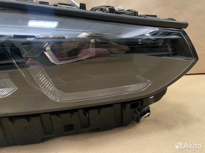 Фара на BMW X3 G01 LED black рест правая