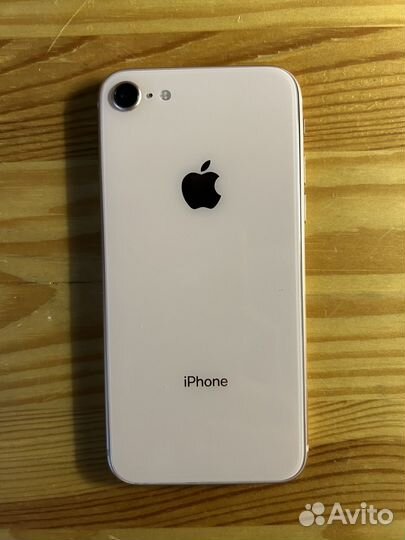 iPhone 8, 64 ГБ