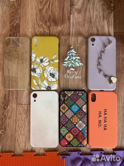 Отдам чехлы на airpods, iPhone