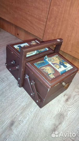 Шкатулка для украшений вместительная