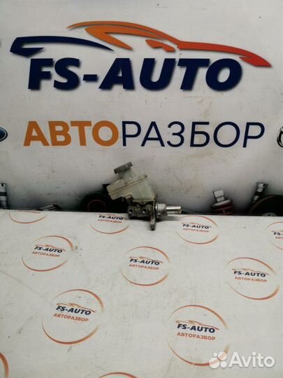 Главный тормозной цилиндр Suzuki Grand Vitara 2