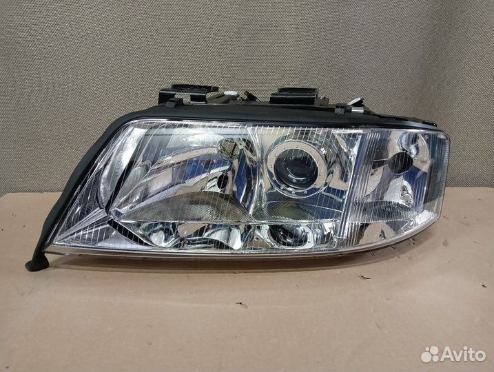 Фара левая Audi A6 1997