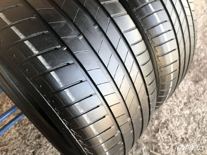 Bridgestone Turanza T005 255/40 R18