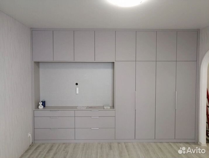 Шкаф распашной как IKEA