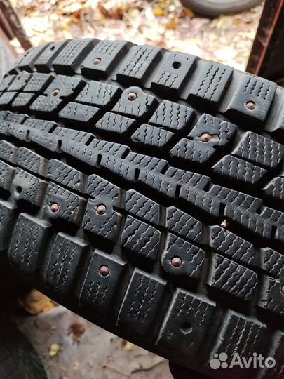 Dunlop SP Winter Ice 01 235/55 R17