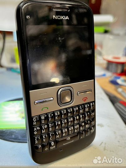 Nokia E5, 512 МБ