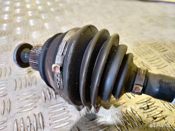 Привод передний Audi A6 C7 4G2 cgwb 3.0 2012